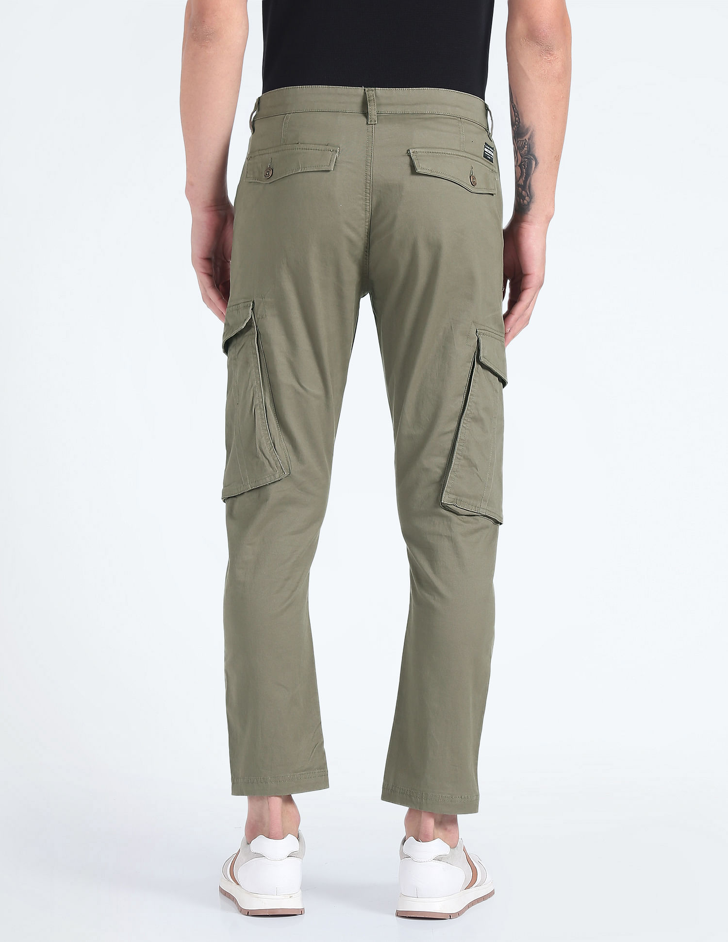 Buy FLYING MACHINE Mens 6 Pocket Slim Fit Solid Cargos | Shoppers Stop