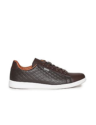 Flat 60% Off on Men's Sneakers, Starts at Rs. 699