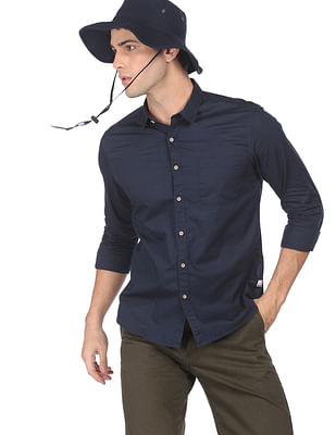 Flying Machine Spread Collar Solid Casual Shirt