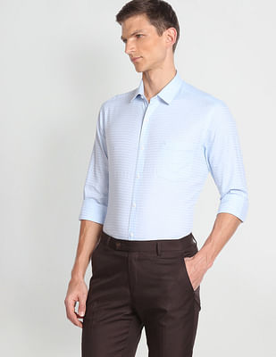 Arrow Manhattan Slim Fit Cotton Formal Shirt