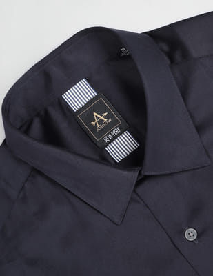 slim fit dress slacks Performance All Way Stretch Arrow Print Shirt main image 0