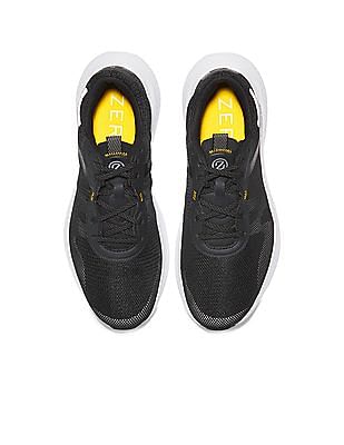 ナオ　2点 Buy Cole Haan Men Black Mesh Zerogrand Outpace Runner II
