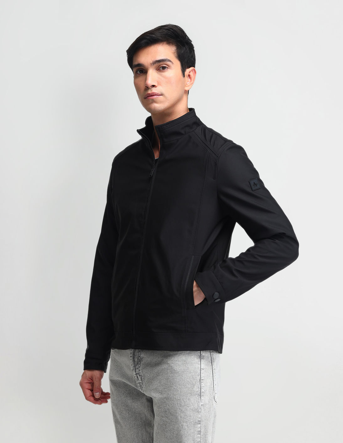 Buy Arrow Sport Solid Regular Fit Reversible Jacket - NNNOW.com