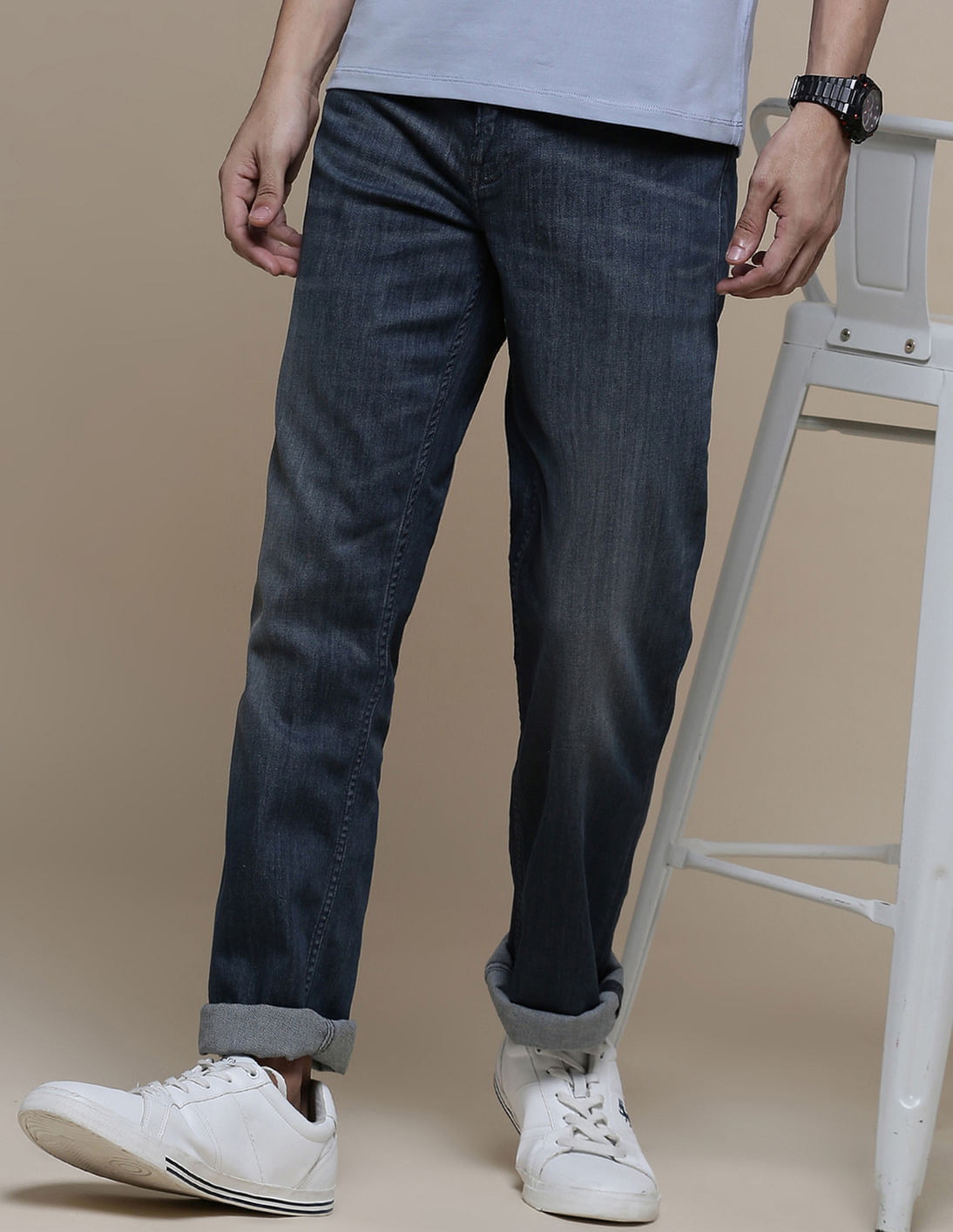 Buy Calvin Klein Men Blue Mid Rise Body Fit Jeans - NNNOW.com