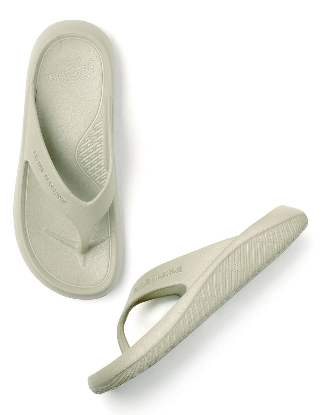 Buy Flying Machine Men Rafa Solid V-Strap Slippers - NNNOW.com