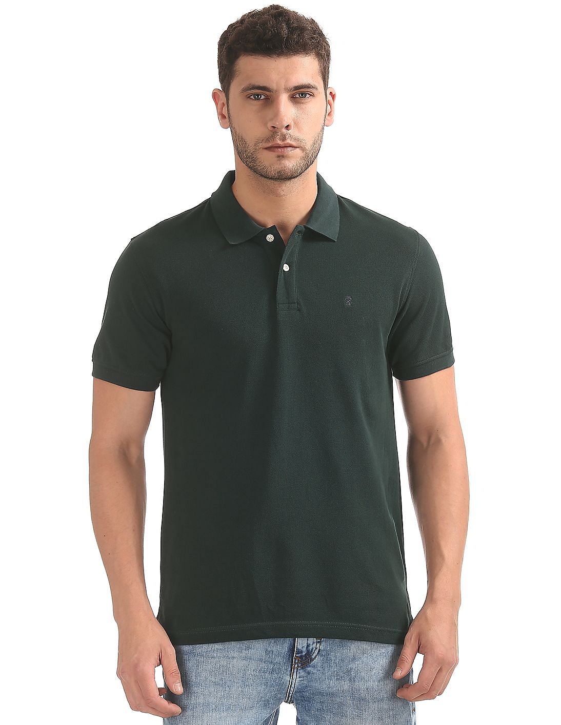 Buy Izod Men Solid Slim Fit Polo Shirt - NNNOW.com