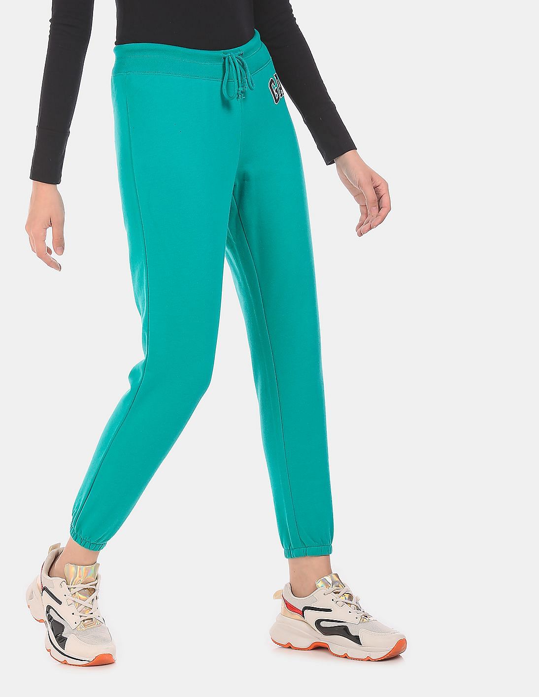 gap joggers womens