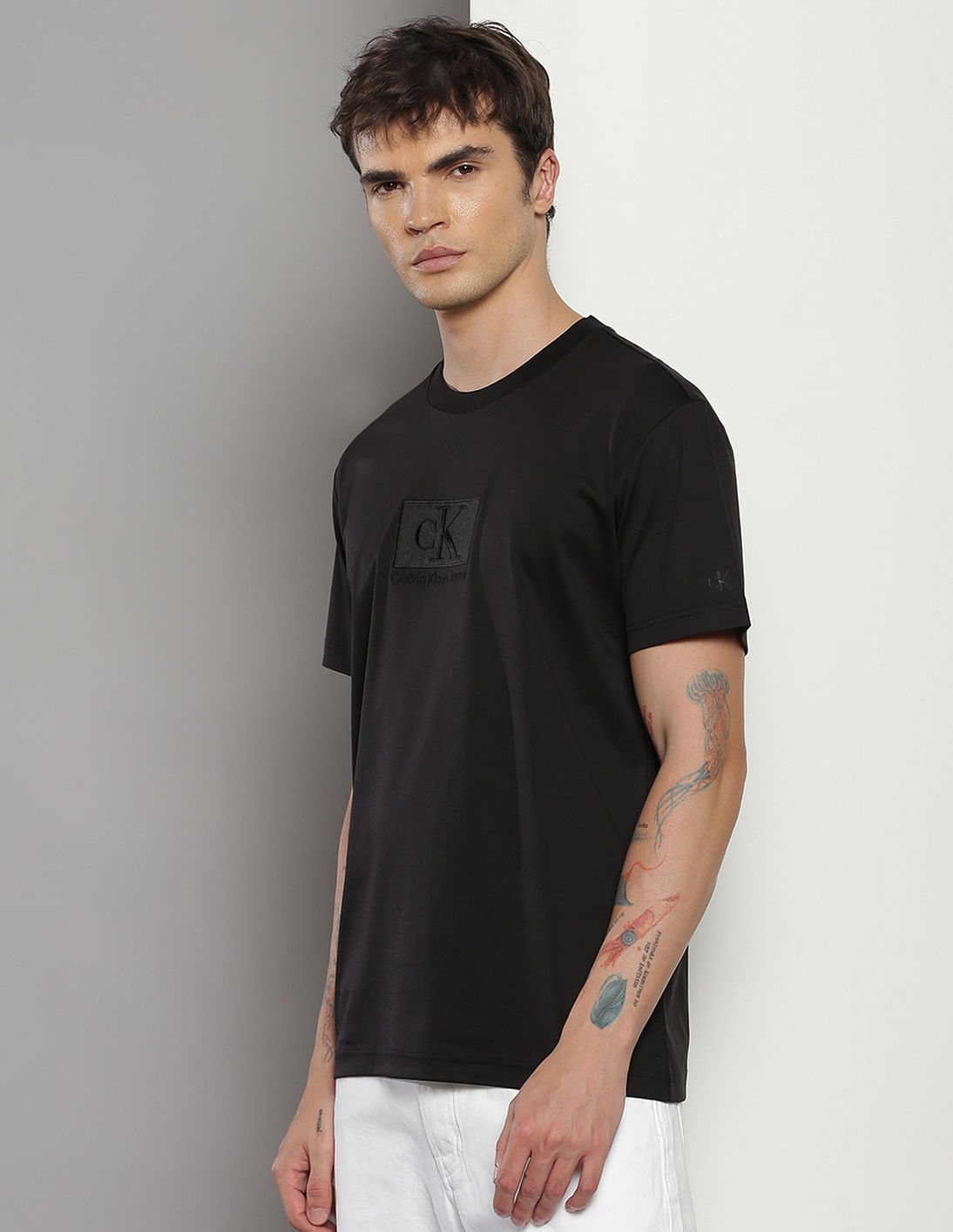 Buy Calvin Klein Logo Patch Slim Fit T-Shirt - NNNOW.com