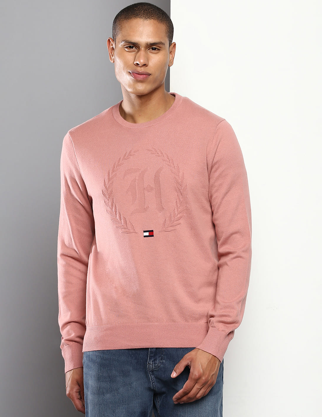 Buy Tommy Hilfiger Men Pink Aldrich Logo Crew Neck Sweater - NNNOW.com