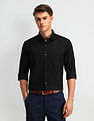 Arrow Textured Manhattan Slim Fit Shirt