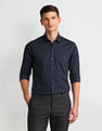 Arrow Manhattan Slim Fit Textured Shirt
