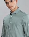 Tommy Hilfiger Solid Slim Fit Plain Woven Shirt